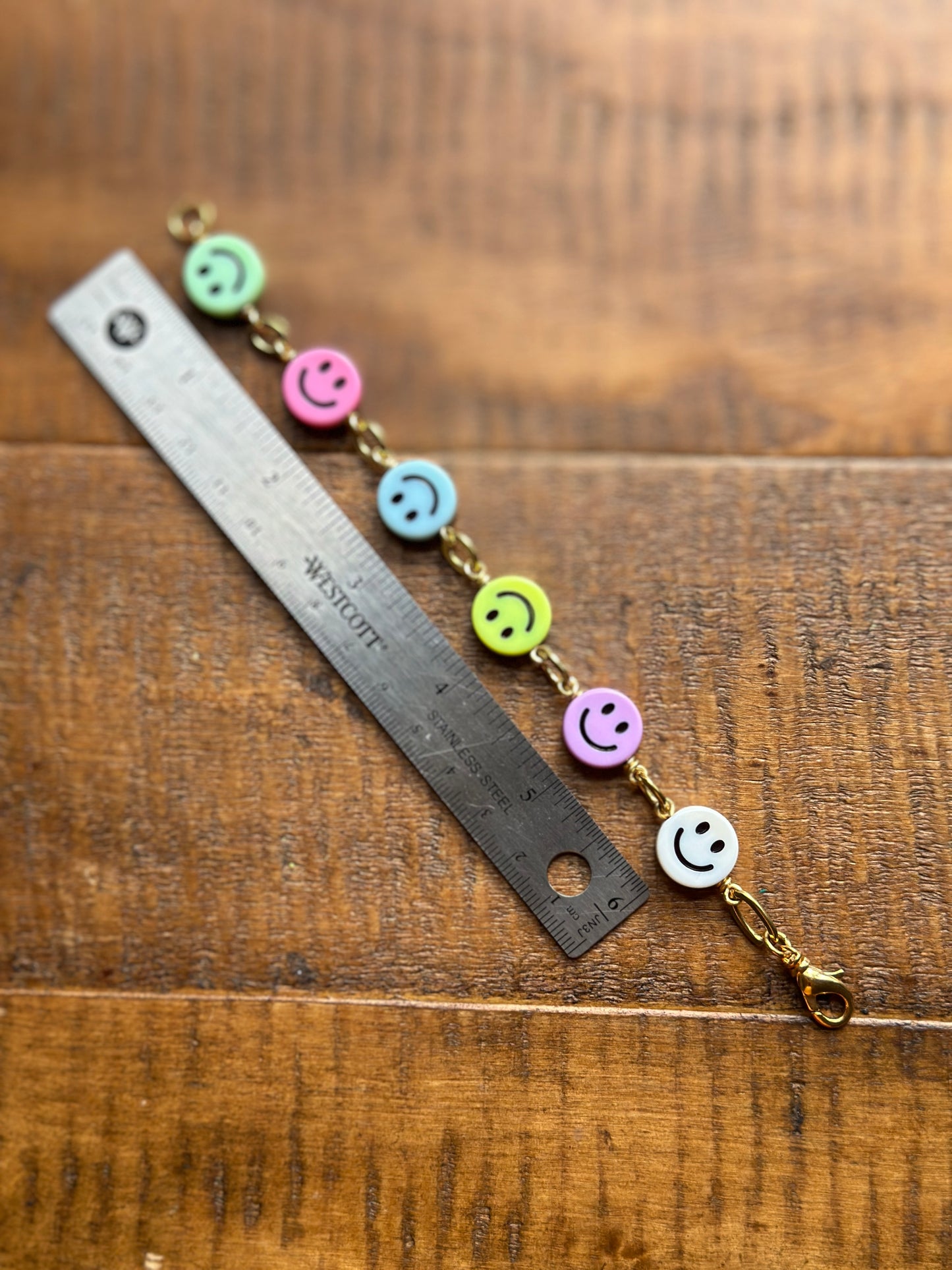 Retro Smiley Face Chain Bracelet