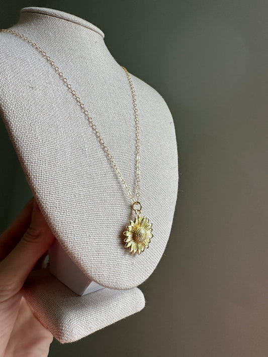 SunnyStrong Sunflower Necklace