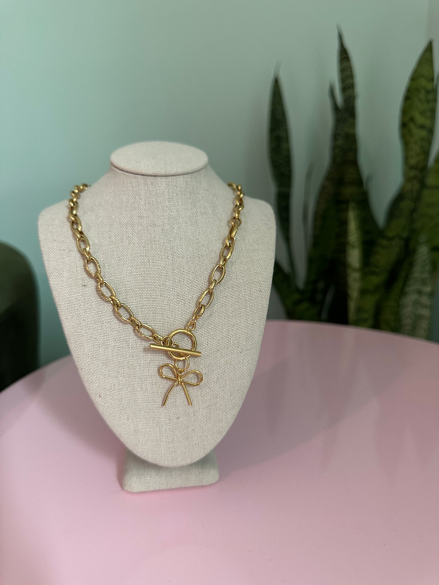 The Everyday Bow Necklace