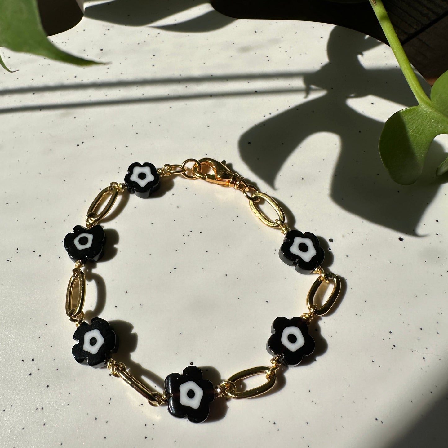 Chunky SS Black & White Flower Chain Bracelet